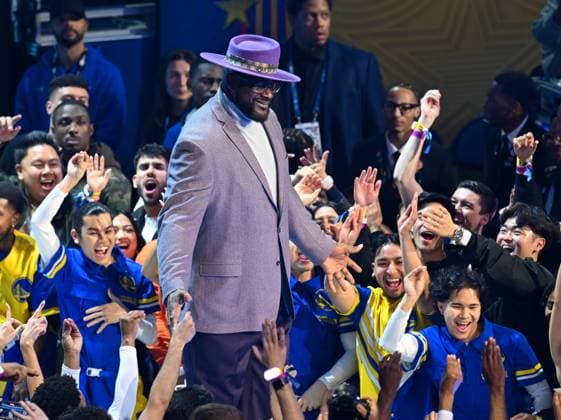 NBA, Basketball Herren, USA All-Star Game night SAN FRANCISCO, CALIFORNIA - FEBRUARY 16: Shaquille O Neal greets fans during the 2025 NBA All-Star night at Chase Center in San Francisco, California, United States on February 16, 2025. California United States. Editorial use only. Please get in touch for any other usage.  Copyright: x2025xAnadoluxTayfunxCoÅükunx