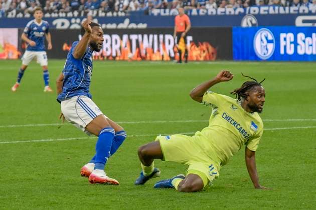 Moussa Sylla (Schalke 9) erzielt das Tor zum 1:0 01.08.2025 Fussball FC Schalke 04 vs Hertha BSC, Veltins-Arena, Gelsenkirchen, DFB DFL REGULATIONS PROHIBIT ANY USE OF PHOTOGRAPHS AS IMAGE SEQUENCES AND OR QUASI-VIDEO NRW Germany