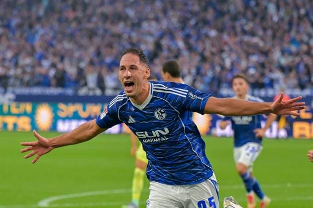 01.08.2025, Fussball, 2. Bundesliga, Saison 2025 2026, 1. Spieltag, FC Schalke 04 - Hertha BSC, Nikola Katic (FC Schalke 04) freut sich über das Tor zum 2:0, xRHR-FOTO YYx