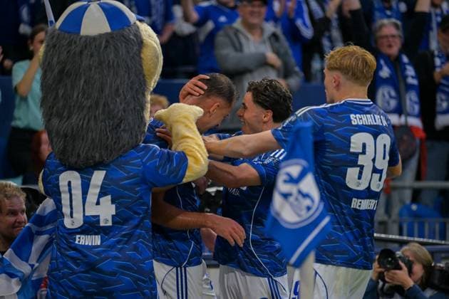 01.08.2025, Fussball, 2. Bundesliga, Saison 2025 2026, 1. Spieltag, FC Schalke 04 - Hertha BSC, Nikola Katic (FC Schalke 04) freut sich über das Tor zum 2:0, xRHR-FOTO YYx