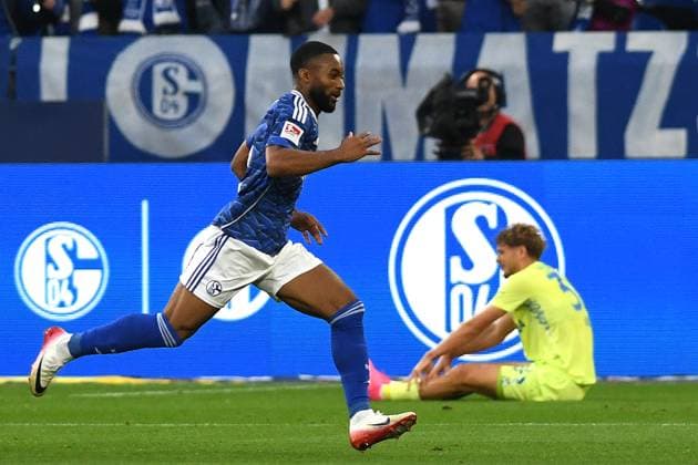 Moussa Sylla (FC Schalke 04) Torjubel, jubelt nach seinem Treffer zum 1:0 waehrend des Spiels der 2. Bundesliga zwischen FC Schalke 04 und Hertha BSC, Veltins-Arena am 01. August 2025 in Gelsenkirchen, Deutschland. (Foto von Ralf Treese DeFodi Images) +++ Moussa Sylla (FC Schalke 04) celebrates after scoring his team™s first goal during the 2. Bundesliga match between FC Schalke 04 and Hertha BSC at Veltins-Arena on August 1, 2025 in Gelsenkirchen, Germany. (Photo by Ralf Treese DeFodi Images) DFB DFL REGULATIONS PROHIBIT ANY USE OF PHOTOGRAPHS AS IMAGE SEQUENCES AND OR QUASI-VIDEO. (Photo by Ralf Treese DeFodi Images)