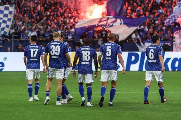 Fussball, 2. Bundesliga Saison 2025 2026 1.Spieltag FC Schalke 04 - Hertha BSC Berlin 01.08.2025, VELTINS-Arena Torjubel FC Schalke 04 nach dem Tor zum 1-0 durch Moussa Sylla (FC Schalke 04, 9) die Spieler freuen sich Gelsenkirchen VELTINS-Arena Nordrhein-Westfalen Deutschland