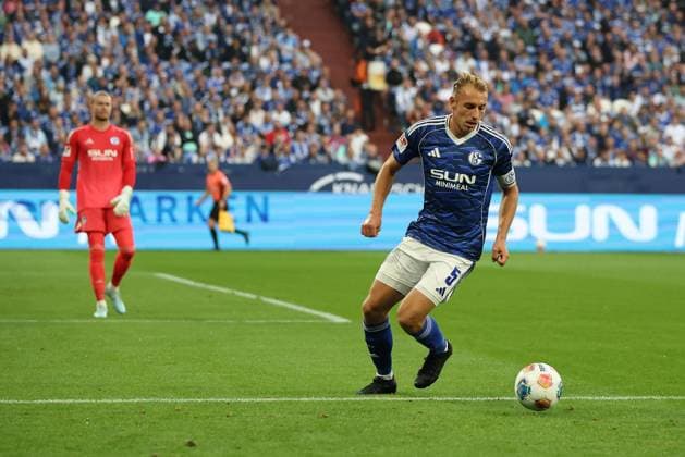 Timo Becker (FC Schalke 04) beim Spiel der 2. Bundesliga (Saison 2025 26) FC Schalke 04 - Hertha BSC Copyright: Thomas Pakusch