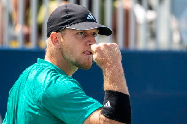Spaniard Alejandro Davidovich celebrates against Czech Jakub Mensik during a match at the ATP, Tennis Herren 1000 tournament in Toronto, Canada, 01 August 2025. Davidovich defeats Czech Mensik and reaches the round of 16 at the ATP 1000 in Toronto !ACHTUNG: NUR REDAKTIONELLE NUTZUNG!  Copyright: xJulioxCesarxRivasx USA4212 0828404928st