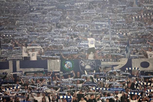 Fans von Hertha BSC beim Spiel der 2. Bundesliga (Saison 2025 26) FC Schalke 04 - Hertha BSC Copyright: Thomas Pakusch