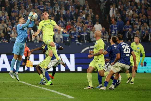 Tjark Ernst (Hertha BSC) beim Spiel der 2. Bundesliga (Saison 2025 26) FC Schalke 04 - Hertha BSC Copyright: Thomas Pakusch