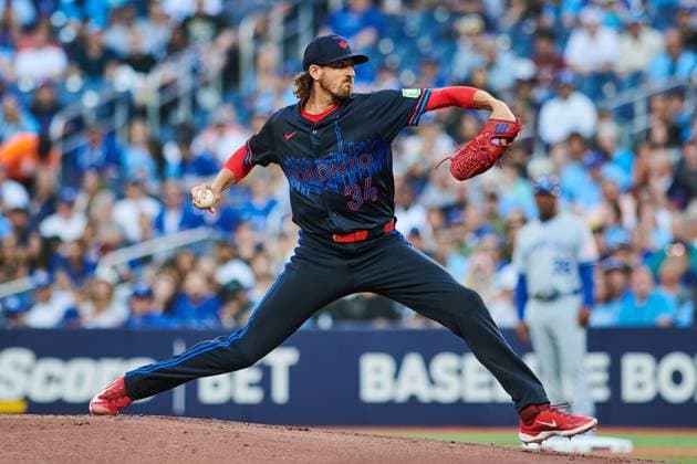 August 1, 2025, Toronto, On, Canada: Toronto Blue Jays pitcher Kevin Gausman (34) throws a pitch against the Kansas City Royals during first inning MLB, Baseball Herren, USA baseball action in Toronto, Friday, Aug. 1, 2025. Canada News - August 1, 2025 - ZUMAc35_ 20250801_zaf_c35_134 Copyright: xSammyxKoganx