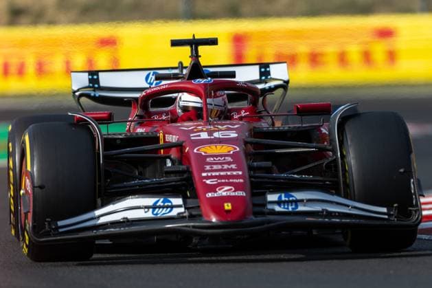 Charles Leclerc (Scuderia Ferrari HP F1 Team, Monaco, 16) im SF-25, HUN, Formel 1 Weltmeisterschaft, Grand Prix von Ungarn, Hungaroring, Trainingstag, Freies Training 2, Saison 2025, 01.08.2025 HUN, Formel 1 Weltmeisterschaft, Grand Prix von Ungarn, Hungaroring, Trainingstag, Freies Training 2, Saison 2025, 01.08.2025 Budapest Copyright: xEibner-Pressefoto MarcelxFischerx EP_MFI
