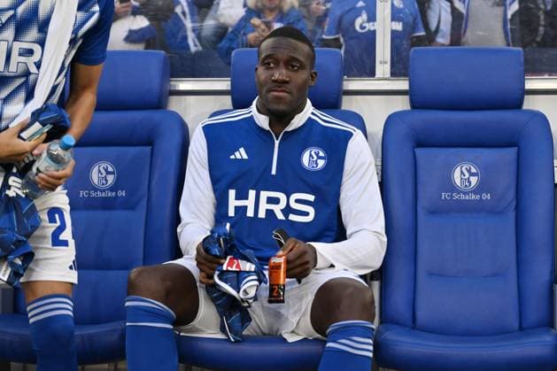 Bryan Lasme (FC Schalke 04) 01.08.2025, Fussball 2. Bundesliga, Saison 2025 2026, 1. Spieltag, FC Schalke 04 - Hertha BSC Berlin 2:1 DFL regulations prohibit any use of photographs as image sequences and or quasi-video Gelsenkirchen Veltins Arena Nordrhein Westfalen Deutschland