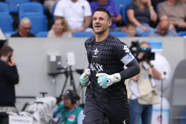 2025.08.02 xJFAx 2.Bundesliga Saison 2025 26 1.Spieltag SV Darmstadt 98 -VFL Bochum v.l., Goalkeeper, Torwart Marcel Schuhen (SV Darmstadt 98) (DFL DFB REGULATIONS PROHIBIT ANY USE OF PHOTOGRAPHS as IMAGE SEQUENCES and or QUASI-VIDEO)
