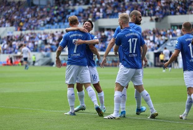 02.08.2025, xdcx, Fussball 2. Bundesliga, SV Darmstadt 98 - VfL Bochum, emonline, emspor, despor, v.l., Torjubel zum 1:0 durch Isac Lidberg (SV Darmstadt 98), Goal celebration, celebrate the goal, Hiroki Akiyama (SV Darmstadt 98) DFL DFB REGULATIONS PROHIBIT ANY USE OF PHOTOGRAPHS AS IMAGE SEQUENCES AND OR QUASI-VIDEO.