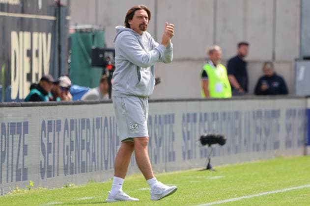 02.08.2025, Fussball, Herren, 2. Bundesliga, Saison 2025 2026, SV 07 Elversberg - 1. FC Nürnberg, Trainer Vincent Wagner (SV 07 Elversberg) Elversberg Ursapharm-Arena an der Kaiserlinde Saarland Deutschland (DEU)
