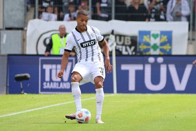 02.08.2025, Fussball, Herren, 2. Bundesliga, Saison 2025 2026, SV 07 Elversberg - 1. FC Nürnberg, Jan Gyamerah (SV 07 Elversberg) Elversberg Ursapharm-Arena an der Kaiserlinde Saarland Deutschland (DEU)