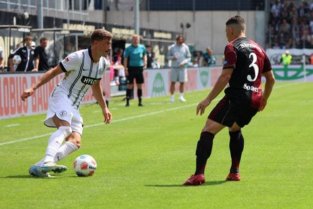 02.08.2025, Fussball, Herren, 2. Bundesliga, Saison 2025 2026, SV 07 Elversberg - 1. FC Nürnberg, Lukas Petkov (SV 07 Elversberg), Danilo Soares (1. FC Nürnberg) Elversberg Ursapharm-Arena an der Kaiserlinde Saarland Deutschland (DEU)
