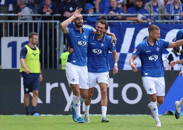 02.08.2025, xdcx, Fussball 2. Bundesliga, SV Darmstadt 98 - VfL Bochum, emonline, emspor, despor, v.l., Torjubel zum 4:1 durch Aleksandar Vukotic (SV Darmstadt 98) , Goal celebration, celebrate the goal, Fraser Hornby (SV Darmstadt 98) DFL DFB REGULATIONS PROHIBIT ANY USE OF PHOTOGRAPHS AS IMAGE SEQUENCES AND OR QUASI-VIDEO.