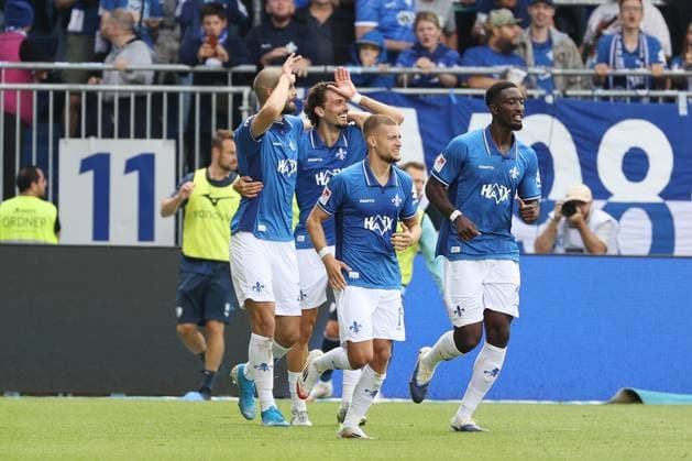 02.08.2025, xtvx, Fussball 2.Bundesliga, SV Darmstadt 98 - VfL Bochum v.l. Goal scored, Tor zum 4:1 Aleksandar Vukotic (SV Darmstadt 98) Torjubel, Goal celebration, celebrate the goal, celebrates scoring (DFL DFB REGULATIONS PROHIBIT ANY USE OF PHOTOGRAPHS as IMAGE SEQUENCES and or QUASI-VIDEO) Darmstadt