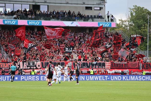 02.08.2025, Fussball, Herren, 2. Bundesliga, Saison 2025 2026, SV 07 Elversberg - 1. FC Nürnberg, Die Fans (1. FC Nürnberg) Elversberg Ursapharm-Arena an der Kaiserlinde Saarland Deutschland (DEU)