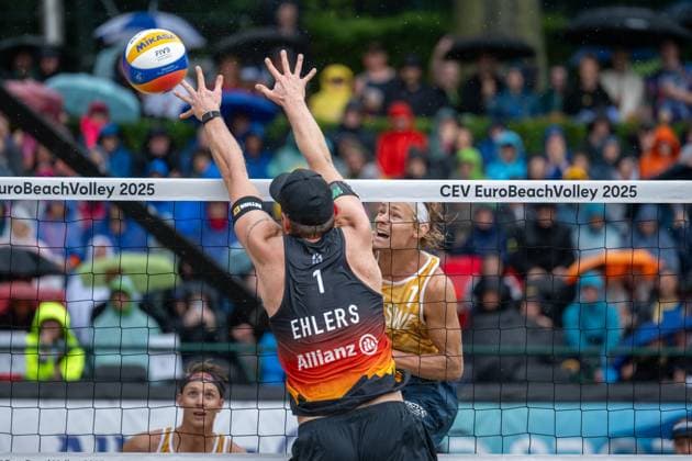 Sport Bilder des Tages RECORD DATE NOT STATED European Championship, EM, Europameisterschaft - Beachvolleyball Düsseldorf, 02.08.2025 David Åhman (SWE), Nils Ehlers (GER); European Championship - Beachvolleyball Düsseldorf am 02.08.2025 Copyright: xBEAUTIFULxSPORTS PeterxWeberx