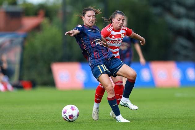 SZCZECIN 02.08.2025 MECZ TOWARZYSKI SPARING PILKA NOZNA KOBIET SEZON 2025 2026 - FRIENDLY WOMEN FOOTBALL MATCH POGON SZCZECIN - 1. FC UNION BERLIN NZ SUZUKA YOSUE, KORINA JANEZ FOT. KRZYSZTOF CICHOMSKI NEWSPIX.PL --- newspix.pl 