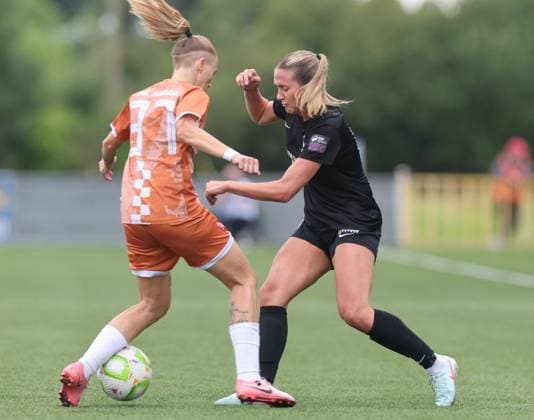 UEFA Women s Champions League First Qualifying Round Final, Athlone Town Stadium, Athlone 2 8 2025 Athlone Town vs ZNK Agram Athlone™s Madison Gibson and Mateja Bulut of ZNK Agram Madison Gibson and Mateja Bulut 2 8 2025  Copyright: x INPHO LorrainexOSullivanx 1Q0A1121