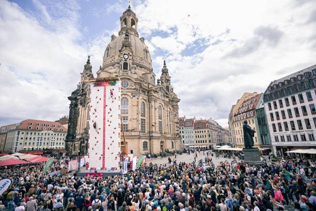 Sport Bilder des Tages 02.08.2025: Klettern - Speedklettern: Die Finals 2025 - Deutsche Meisterschaft Speed- Herren Training Dresden Frauenkirche Sachsen Deutschland *** 02 08 2025 Climbing Speed Climbing The Finals 2025 German Championship Speed Men Training Dresden Frauenkirche Saxony Germany