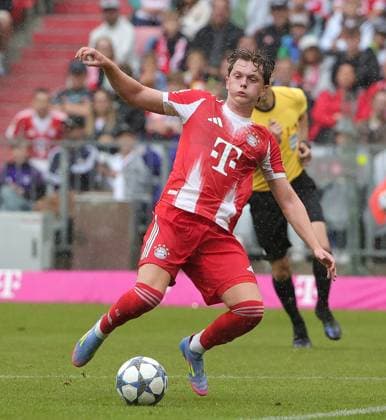 02.08.2025, Testspiel FC Bayern vs Olympique Lyon, Allianz Arena Muenchen, Fussball, , im Bild: Paul Wanner (FC Bayern) *** 02 08 2025, Test match FC Bayern vs Olympique Lyon, Allianz Arena Muenchen, Soccer, Sport , in the picture Paul Wanner FC Bayern
