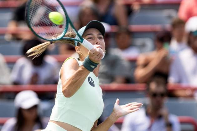 August 2, 2025, Montreal, Quebec, Canada: MCCARTNEY KESSLER (28) from USA forehand in first set against Marta Kostyuk (24) from Ukraine in round of 16 at Canadian Open at IGA stadium in Montreal, Quebec, Canada on 2025-08-02 Montreal Canada - ZUMAl189 20250802_zsp_l189_032 Copyright: xYannickxLegarex