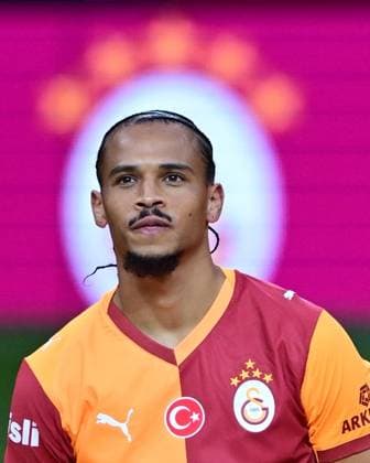 Sport Bilder des Tages Galatasaray holds signing ceremony for Osimhen and Sane ISTANBUL, TURKIYE - AUGUST 02: Victor Osimhen (not seen) and Leroy Sane are being officially introduced at a signing ceremony held by Galatasaray at RAMS Park in Istanbul, Turkiye on August 02, 2025 Abdulhamid Hosbas Anadolu Istanbul Turkey. Editorial use only. Please get in touch for any other usage.  Copyright: x2025xAnadoluxAbdulhamidxHosbasx