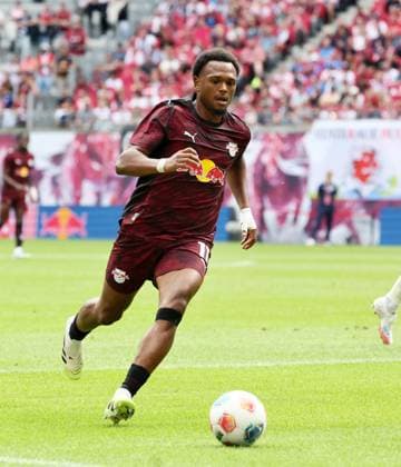 RB Leipzig - Bergamo Testspiel Leipzig, 02.08.2025, Red Bull Arena, Fußball, Testspiel , RB Leipzig vs. Atalanta Bergamo , Im Bild: Lois Openda (11, RB Leipzig). , Nur zur redaktionellen Nutzung. Only editorial use. , DFL DFB regulations prohibit any use of photographs as image sequences and or quasi-video. ,