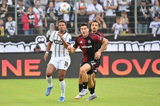 02.08.2025, xjrdrx, Fussball 2.Bundesliga, SV Elversberg - 1.FC Nürnberg v.l. Fisnik Conte (SV Elversberg) Rafael Lubach (1.FC Nuernberg) Luka Lochoshvili (1.FC Nuernberg) Zweikampf, Aktion, action, battle for the ball (DFL DFB REGULATIONS PROHIBIT ANY USE OF PHOTOGRAPHS as IMAGE SEQUENCES and or QUASI-VIDEO) Elversberg
