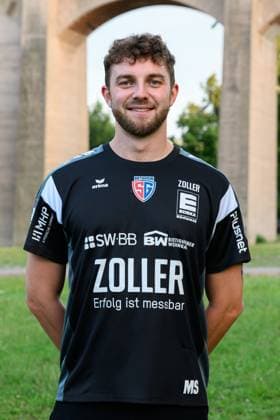 Bietigheim: HBL - 25 26 - SG BBM Bietigheim - Fotoshooting Co-Trainer Manuel Schmidt (Bietigheim) Bietigheim-Bissingen Halle am Viadukt Baden-Württemberg Deutschland
