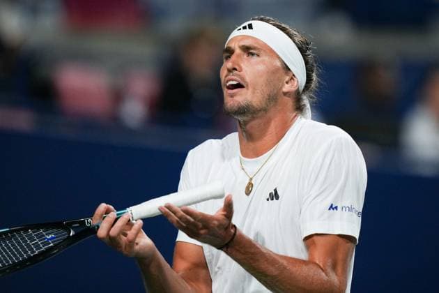 ATP, Tennis Herren Masters 1000 National Bank Open Toronto Presented by Rogers 2025 - Day 8 Alexander Zverev of Germany looks on against Francisco Cerundolo of Argentina during the Men s Singles round of 16 match on day 8 of the ATP Masters 1000 National Bank Open at Sobeys Stadium. on August 2, 2025 in Toronto, Canada. (Photo by Leonardo Ramirez Eyepix Group) Copyright: xLeonardoxRamirezx xEyepixxGroupx LR-01082025-02960