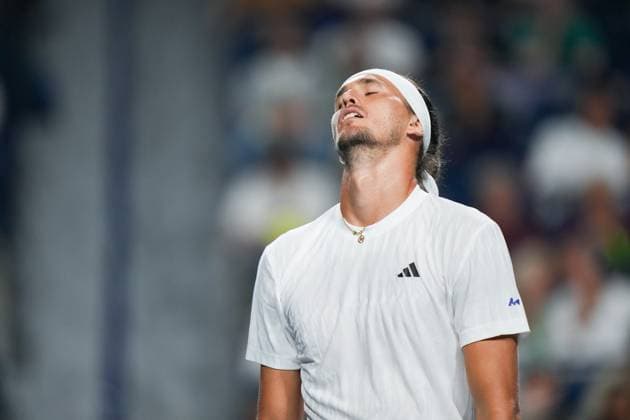 ATP, Tennis Herren Masters 1000 National Bank Open Toronto Presented by Rogers 2025 - Day 8 Alexander Zverev of Germany reacts after loosing a point against Francisco Cerundolo of Argentina during the Men s Singles round of 16 match on day 8 of the ATP Masters 1000 National Bank Open at Sobeys Stadium. on August 2, 2025 in Toronto, Canada. (Photo by Leonardo Ramirez Eyepix Group) Copyright: xLeonardoxRamirezx xEyepixxGroupx LR-01082025-03690