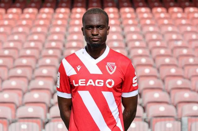 Dennis Duah; FC Energie Cottbus; 3.Liga, Porträttermin 2025 2026 Fussball 3. Liga 2025 2026 Offizieller Portraitermin FC Energie Cottbus