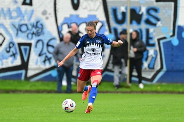 Fußball I Frauen I Saison 2025-2026 I Testspiel I Hamburger SV - FC Viktoria 1889 Berlin I 03.08.2025 Annalena Carolina Wucher (15, Hamburger SV) Hamburg Paul Hauenschild Sportanlage Hamburg Deutschland Copyright: xLobeca FelixxSchlikisx