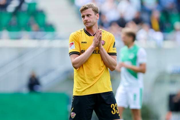 Christoph Daferner (Dynamo Dresden) schaut enttaeuscht, 2. Bundesliga, SpVgg Greuther Fürth v Dynamo Dresden, Sportpark Ronhof Thomas Sommer am 03. August 2025 in Fürth, Deutschland. (Foto von Marco Steinbrenner DeFodi Images) Christoph Daferner (Dynamo Dresden) looks dejected, 2. Bundesliga, SpVgg Greuther Fürth v Dynamo Dresden, Sportpark Ronhof Thomas Sommer, August 3, 2025 in Fürth, Germany. (Photo by Marco Steinbrenner DeFodi Images) DFB DFL REGULATIONS PROHIBIT ANY USE OF PHOTOGRAPHS AS IMAGE SEQUENCES AND OR QUASI-VIDEO.