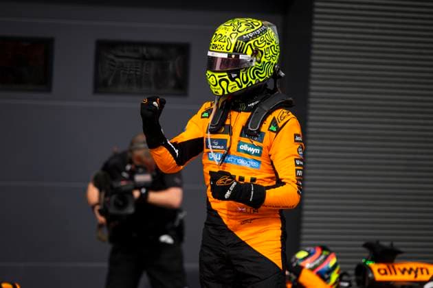 F1 - HUNGARIAN GRAND PRIX 2025 NORRIS Lando (gbr), McLaren F1 Team MCL39, portrait celebrating his win during the 2025 Formula 1 Lenovo Hungarian Grand Prix, 14th round of the 2025 FIA Formula One World Championship, WM, Weltmeisterschaft from August 1 to 3, 2025 on the Hungaroring, in Mogyorod, Hungary - MogyorodHungary  Copyright: xJulienxDelfossex