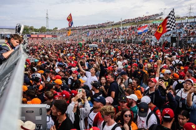 August 3, 2025, Budapest, Hungary: Fans after the Formula 1 Hungarian Grand Prix at the Hungaroring circuit in Mogyorod near Budapest on August 3rd, 2025. Budapest Hungary - ZUMAz156 0828764074st Copyright: xBeataxZawrzelx