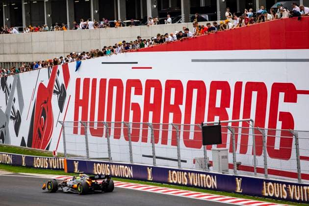 F1 - HUNGARIAN GRAND PRIX 2025 04 NORRIS Lando (gbr), McLaren F1 Team MCL39, action during the 2025 Formula 1 Lenovo Hungarian Grand Prix, 14th round of the 2025 FIA Formula One World Championship, WM, Weltmeisterschaft from August 1 to 3, 2025 on the Hungaroring, in Mogyorod, Hungary - MogyorodHungary  Copyright: xJulienxDelfossex