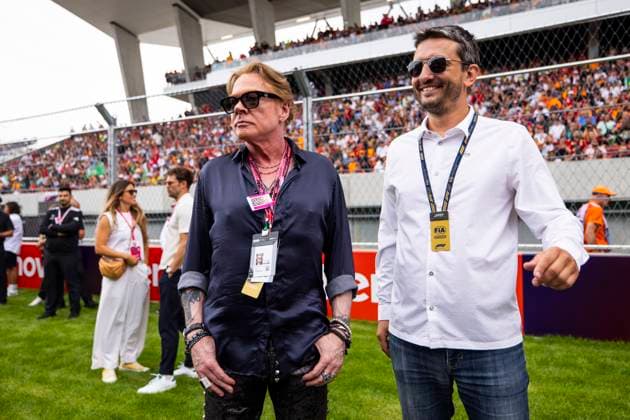 F1 - HUNGARIAN GRAND PRIX 2025 Axl Rose, Guns N Roses, portrait during the 2025 Formula 1 Lenovo Hungarian Grand Prix, 14th round of the 2025 FIA Formula One World Championship, WM, Weltmeisterschaft from August 1 to 3, 2025 on the Hungaroring, in Mogyorod, Hungary - MogyorodHungary  Copyright: xJulienxDelfossex