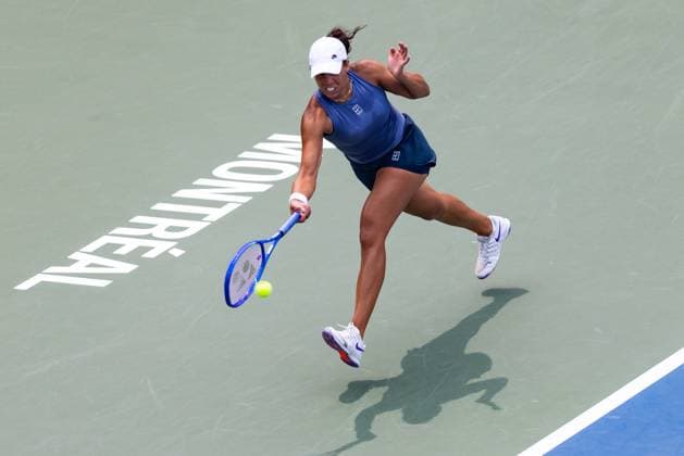 August 3, 2025, Montreal, Quebec, Canada: MADISON KEYS (6) from USA forehand in second set against Karolina Muchova (11) from Czech republic in round of 16 at Canadian Open at IGA stadium in Montreal, Quebec, Canada on 2025-08-03 Montreal Canada - ZUMAl189 20250803_zsp_l189_048 Copyright: xYannickxLegarex