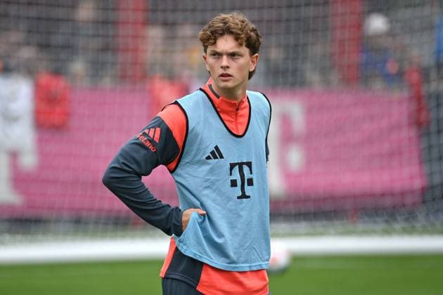 Paul WANNER (Bayern Muenchen), Einzelbild,angeschnittenes Einzelmotiv,Halbfigur,halbe Figur. Oeffentliches Training FC Bayern Muenchen auf dem Trainingsgelaende an der Saebener Strasse am 04.08.2025. Fussball 1. Bundesliga,Saison 2025 2026. *** Paul WANNER Bayern Muenchen , single picture,cropped single motif,half figure,half figure public training FC Bayern Muenchen on the training ground at Saebener Strasse on 04 08 2025 Soccer 1 Bundesliga,season 2025 2026