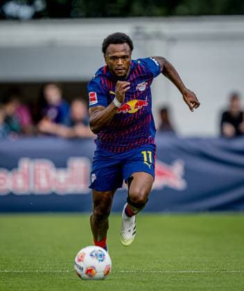 Leipzigs Lois Openda. Testspiel RB Leipzig - FC Toulouse am 26. Juli 2025. MS-Technologie-Arena, Villingen-Schwenningen RB Leipzig - FC Toulouse 7:0