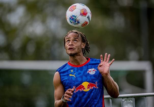 Leipzigs Xavi Simons beim Training. Trainingslager RB Leipzig in Donaueschingen Aasen am 27. Juli 2025. Sportplatz SV Aasen, Donaueschingen. Trainingslager RB Leipzig
