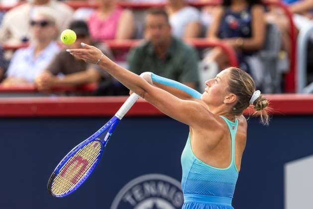 August 4, 2025, Montreal, Quebec, Canada: MARTA KOSTYUK (24) from Ukraine serving in first set against Elena Rybakna (9) from Kazakhstan in quarter final at Canadian Open at IGA stadium in Montreal, Quebec, Canada on 2025-08-04 Montreal Canada - ZUMAl189 20250804_zsp_l189_025 Copyright: xYannickxLegarex