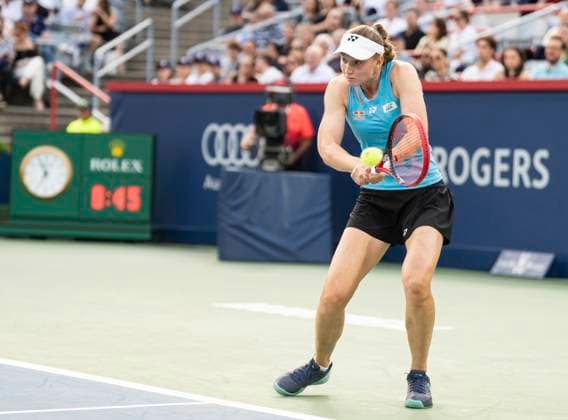 August 4, 2025, Montreal, Pq, Canada: Elena Rybakina of Kazakhstan hits a return to Marta Kostyuk of Ukraine during quarterfinal tennis action at the National Bank Open in Montreal, Monday, Aug. 4, 2025. Canada News - August 4, 2025  - ZUMAc35_ 20250804_zaf_c35_041 Copyright: xChristinnexMuschix
