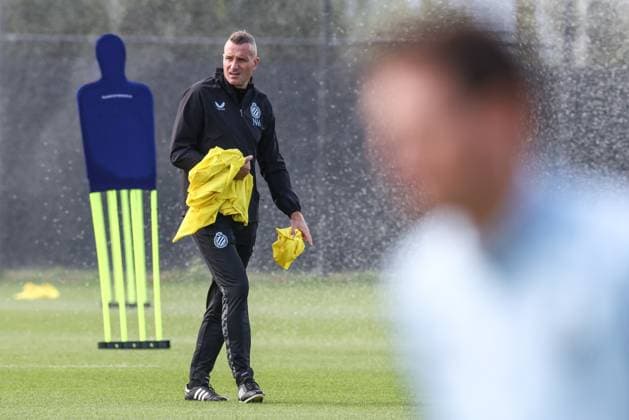 Club s head coach Nicky Hayen pictured during a training session of Belgian soccer team Club Brugge, on Tuesday 05 August 2025 in Brugge. The team will play tomorrow the first leg of the third qualifying round for the UEFA Champions League competition against Austrian team FC Salzburg. BRUNOxFAHY  x130675849x