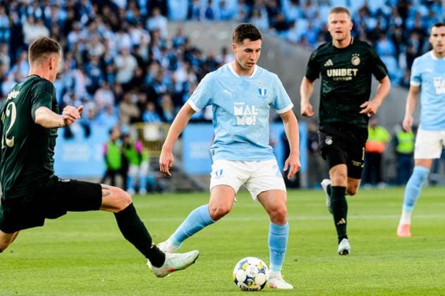 250805 Lasse Berg Johnsen of Malmö FF during the UEFA Champions League qualifier football match between Malmö FF and FC Copenhagen on August 5, 2025 in Malmö. Photo: Christian Örnberg BILDBYRAN COP 166 CS0745 fotboll football soccer fotball uefa champions league champions league malmö ff fc copenhagen bbeng Copyright: CHRISTIANxÖRNBERG BB250805CO041