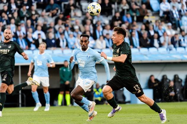 250805 Taha Ali of Malmö FF and Rodrigo Huescas of FC Copenhagen during the UEFA Champions League qualifier football match between Malmö FF and FC Copenhagen on August 5, 2025 in Malmö. Photo: Christian Örnberg BILDBYRAN COP 166 CS0745 fotboll football soccer fotball uefa champions league champions league malmö ff fc copenhagen bbeng Copyright: CHRISTIANxÖRNBERG BB250805CO048