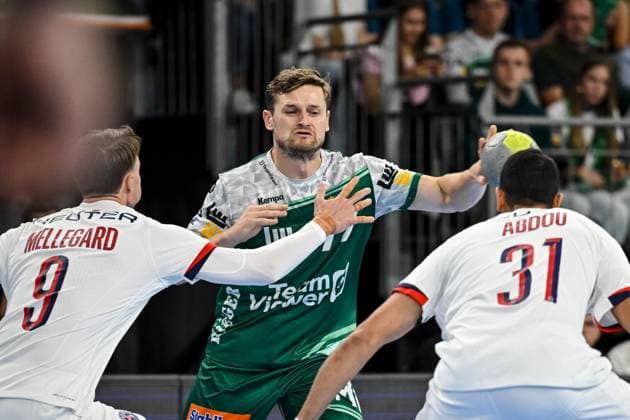 Emil Mellegaerd (Paris Saint-Germain), David Schmidt (FRISCH AUF! Goeppingen) un d Abdelrahman Abdou (Paris Saint-Germain) battle for the ball during the Handball Friendly match between Frisch Auf! Göppingen and Paris Saint-Germain at ratiopharm Arena on August 5, 2025 in Neu-Ulm, Germany. (Photo by Harry Langer DeFodi Images)